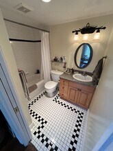 146 Clarence St in Victoria, BC - Building Photo - Building Photo