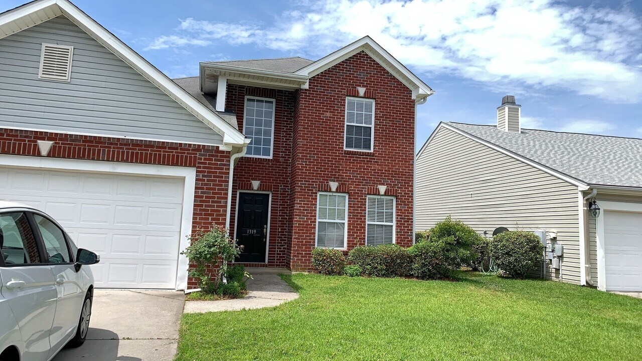 1319 Brighton Ave in Myrtle Beach, SC - Building Photo