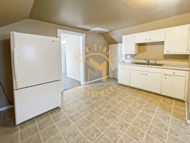 841 S Oakland Ave in Green Bay, WI - Building Photo - Building Photo