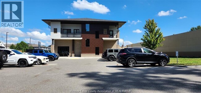 property at 1745 Sprucewood Ave