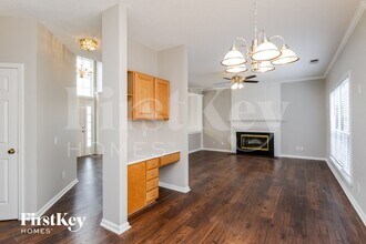 11330 Wagonford Ln in Charlotte, NC - Foto de edificio - Building Photo