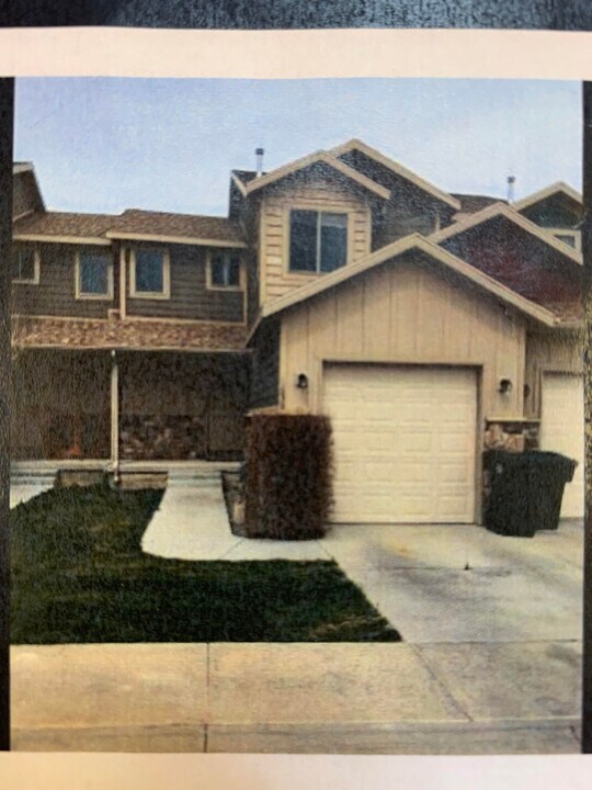 1630 W 560 S in Vernal, UT - Building Photo