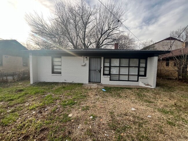 property at 1659 Cooper St