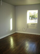 718 S 5th Ave-Unit -2 in Wilmington, NC - Foto de edificio - Building Photo