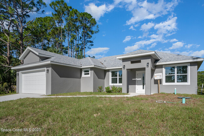 1271 Hathaway Rd SW in Palm Bay, FL - Building Photo - Building Photo