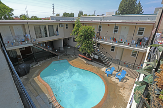 Chateau 8924 Van Nuys Apartments, LLC in Panorama City, CA - Building Photo - Building Photo