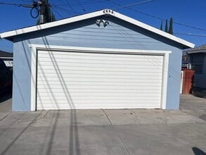 1930 W Redondo Beach Blvd in Gardena, CA - Foto de edificio - Building Photo