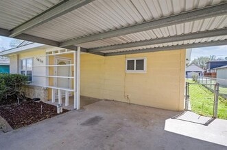 5829 Holloway St in Westworth Village, TX - Building Photo - Building Photo