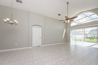 4616 Falcon Ave in Kissimmee, FL - Building Photo - Building Photo