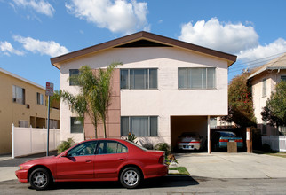 1729 Mariposa in Los Angeles, CA - Building Photo - Building Photo