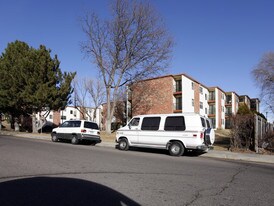 Casa de Cerro in Colorado Springs, CO - Building Photo