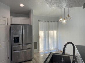 1327 N Andrew Dr in Kuna, ID - Building Photo - Building Photo