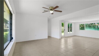 2161 NE 35th St in Lighthouse Point, FL - Building Photo - Building Photo