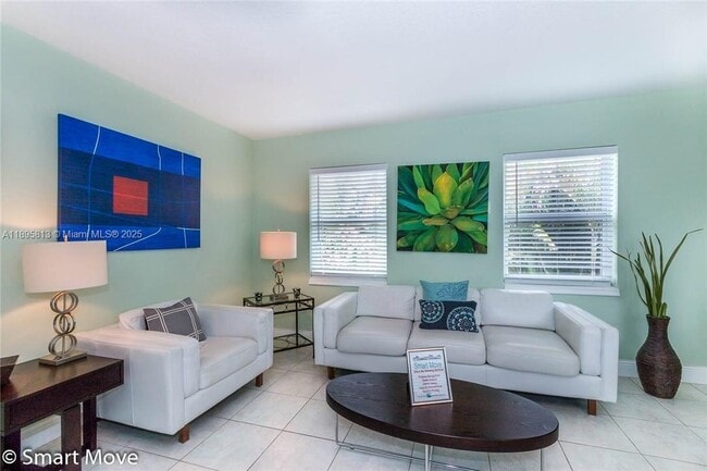 417 NE 17th Ave in Fort Lauderdale, FL - Building Photo - Building Photo