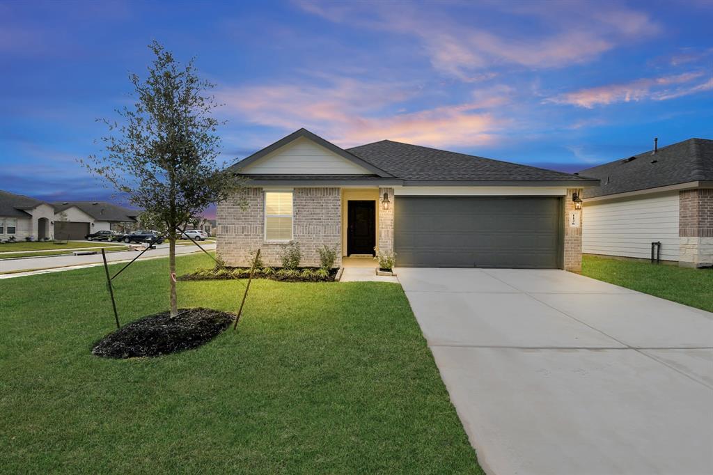 1126 Fringed Bluestar Dr in Rosharon, TX - Building Photo