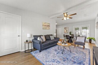 1146 Carthage Dr in Jacksonville, FL - Building Photo - Building Photo