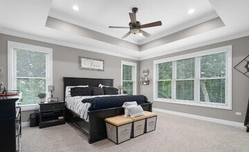 9N660 Whispering Springs Ln in Elgin, IL - Building Photo - Building Photo