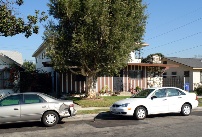 309 W Buckthorn St in Inglewood, CA - Building Photo - Building Photo