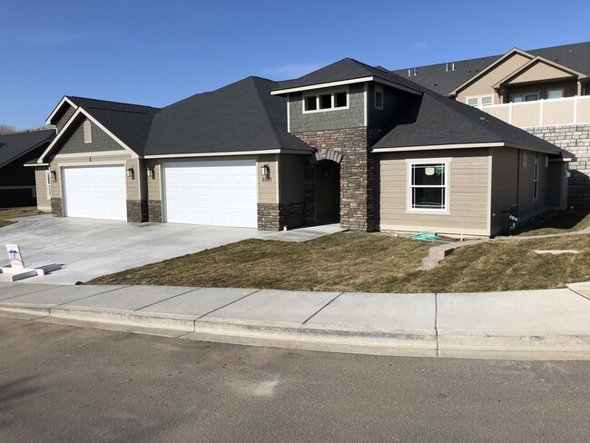 property at 8805 Juanita Dr