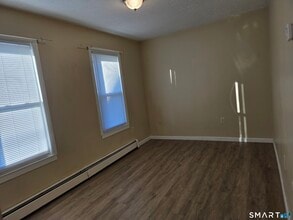 41 Baltic St in Norwich, CT - Building Photo - Building Photo