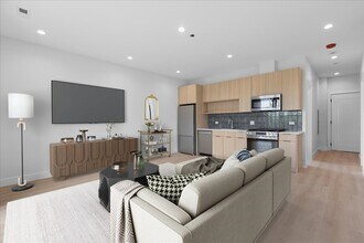 904 W Dakin St in Chicago, IL - Building Photo - Building Photo
