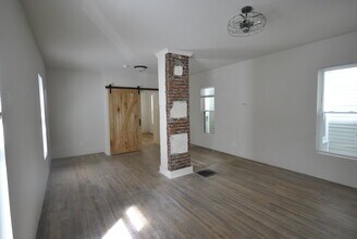 213 E Kingsley St in Ann Arbor, MI - Building Photo - Building Photo
