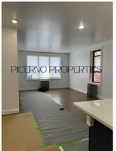 3745 59th St, Unit 1st Flr in Woodside, NY - Building Photo - Building Photo