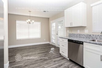7005 Ellis Island Ct in Las Vegas, NV - Building Photo - Building Photo
