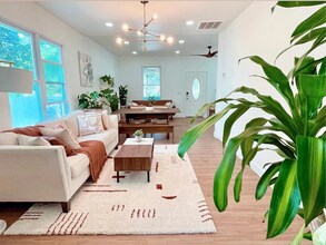 808 24th Ave N in St. Petersburg, FL - Building Photo - Building Photo