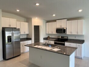 12796 Weston Oaks Ln in Riverview, FL - Building Photo - Building Photo