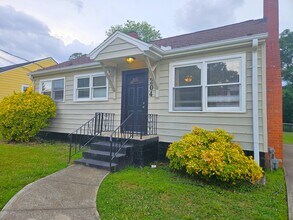 204 Parkins Mill Rd in Greenville, SC - Building Photo - Building Photo