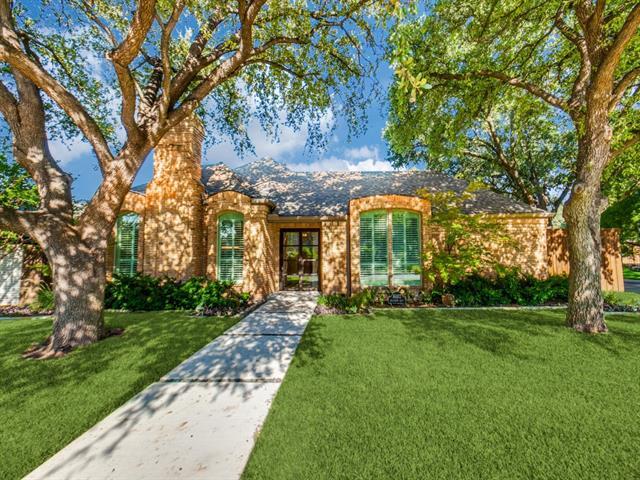 16102 Shadybank Dr in Dallas, TX - Building Photo
