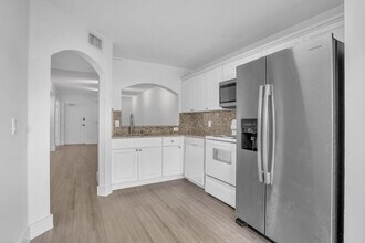 3474 Briar Bay Blvd in West Palm Beach, FL - Building Photo - Building Photo