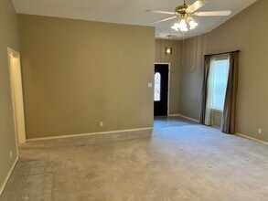 5706 Quail Crown in San Antonio, TX - Building Photo - Building Photo
