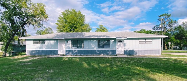 property at 7605 W Fern Pl