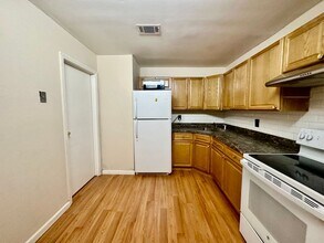 3 College Dr in Edison, NJ - Building Photo - Building Photo