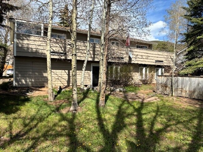 property at 15 Beaver Ct
