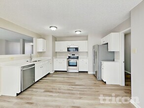 9045 Centenary Ct in Indianapolis, IN - Building Photo - Building Photo