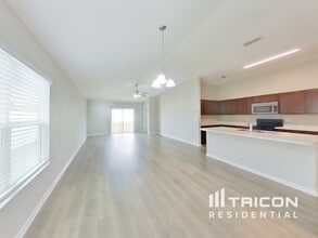 2984 Hanging Valley Ln in Orange Park, FL - Building Photo - Building Photo