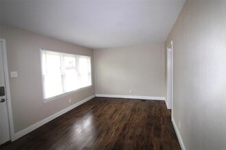 428 Chamberlin Dr in Ballwin, MO - Building Photo - Building Photo