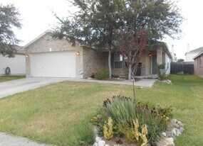8011 Rio NIEBLA in San Antonio, TX - Building Photo