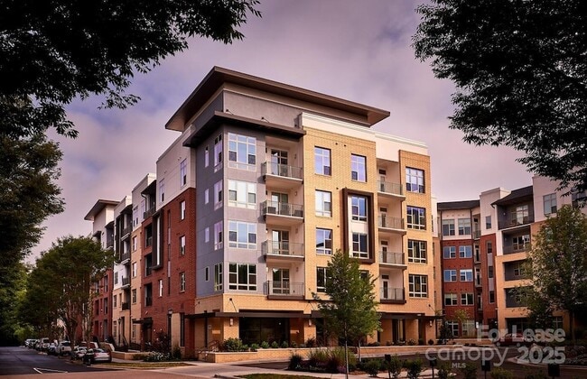 345 Sharon Twp Ln, Unit C4 in Charlotte, NC - Foto de edificio - Building Photo