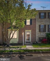 9427 Candleberry Ct in Burke, VA - Building Photo