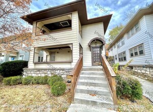 5303 Charlotte St in Kansas City, MO - Foto de edificio - Building Photo