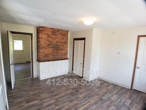 535 E Pittsburgh St in Greensburg, PA - Building Photo - Building Photo