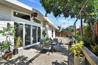 588 E Angela St in Pleasanton, CA - Building Photo - Building Photo