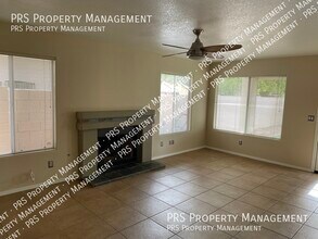 925 S Scallop Dr in Gilbert, AZ - Building Photo - Building Photo