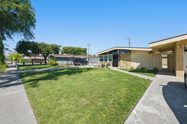 property at 257 W Elm Ave