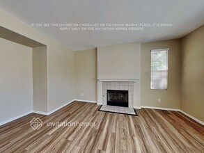 28363 Carlisle St in Murrieta, CA - Foto de edificio - Building Photo