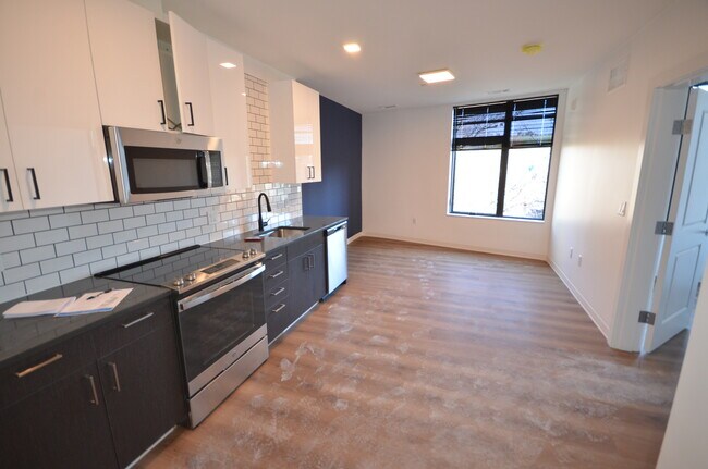 111 Brighton Ave, Unit 1